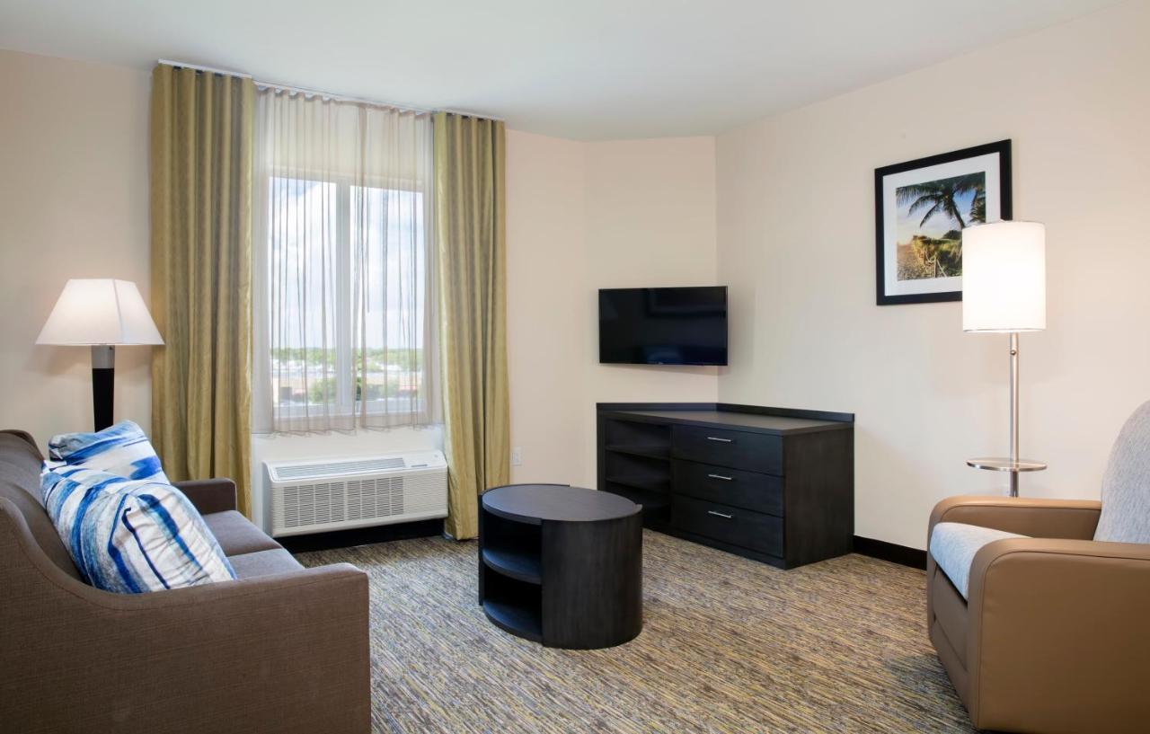 Candlewood Suites - Miami Exec Airport - Kendall By Ihg Country Walk Екстериор снимка