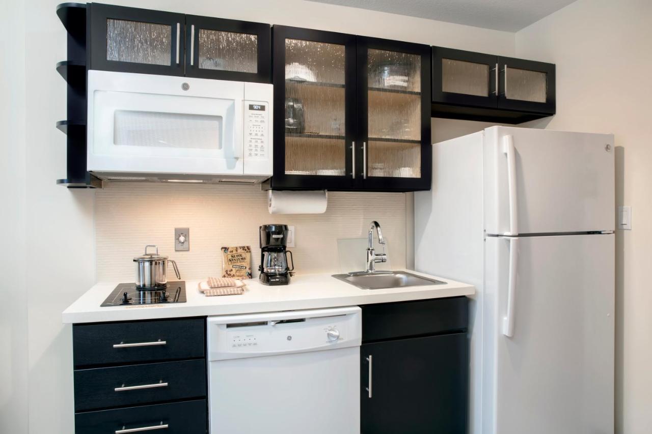 Candlewood Suites - Miami Exec Airport - Kendall By Ihg Country Walk Екстериор снимка