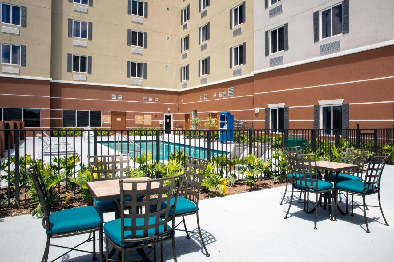 Candlewood Suites - Miami Exec Airport - Kendall By Ihg Country Walk Екстериор снимка